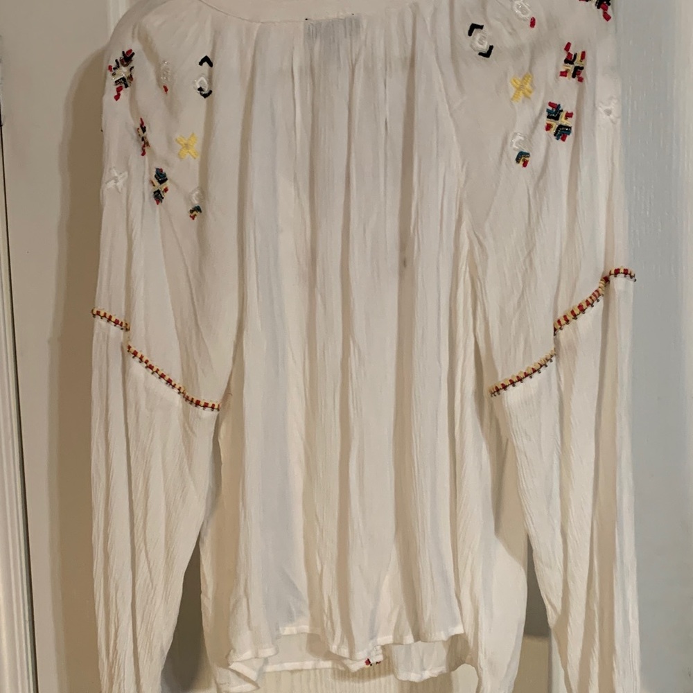Jessica Simpson White Blouse with Colorful Embroidery - Picture 4 of 10